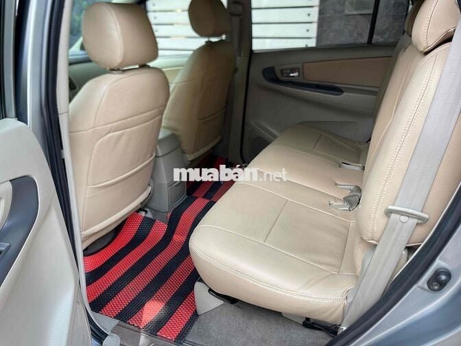 Toyota Innova 2013 2.0G  tự động - 150000 km