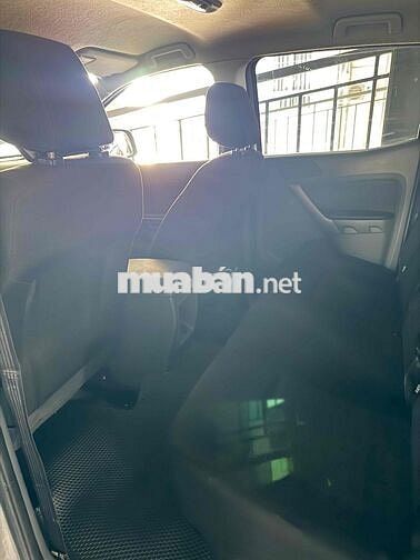 Ford Ranger 2016 XLS 2.2L 4x2 AT Nhập Thái Lan STD