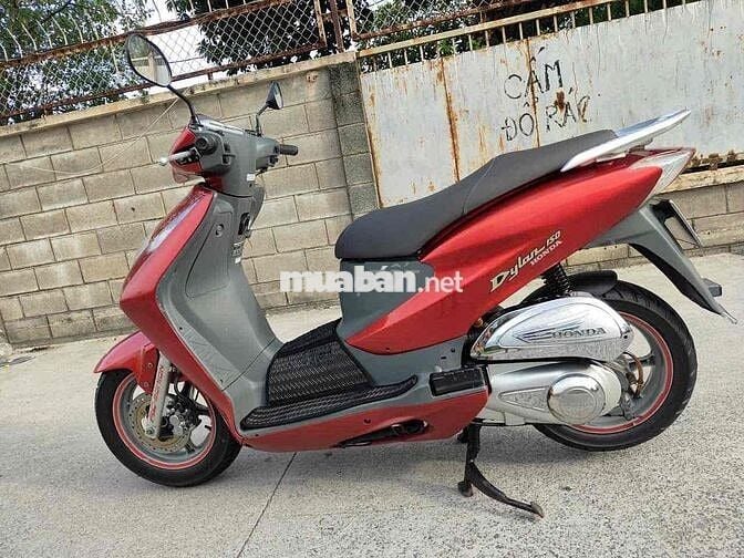 Honda Dylan 150 , đẹp như hình , bstp lộc phát