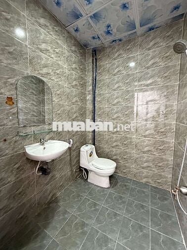 Nhà đẹp 100m² 3 pn lối đi chung