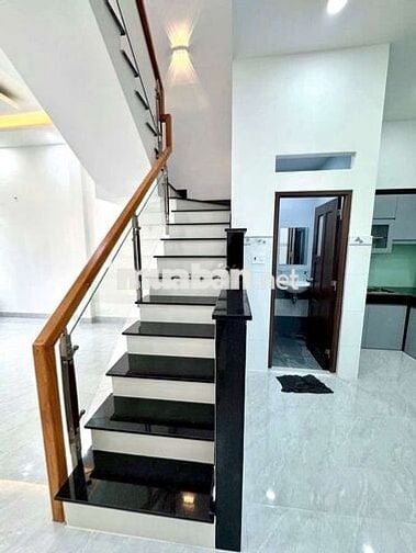 Hẻm Vườn Lài Nhà Đẹp Vuông Vức – Hẻm Xe Hơi 1 Trục – Dọn Vào Ở Ngay
