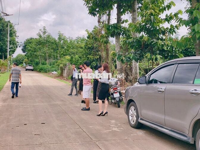 Bán đất rẻ như cho vị trí đẹp cở này không mua ở đây thì mua ở đâu