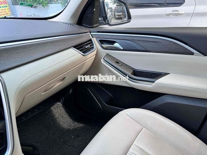 VinFast Lux SA2.0 2019 Premium 2.0 AT Full hãng