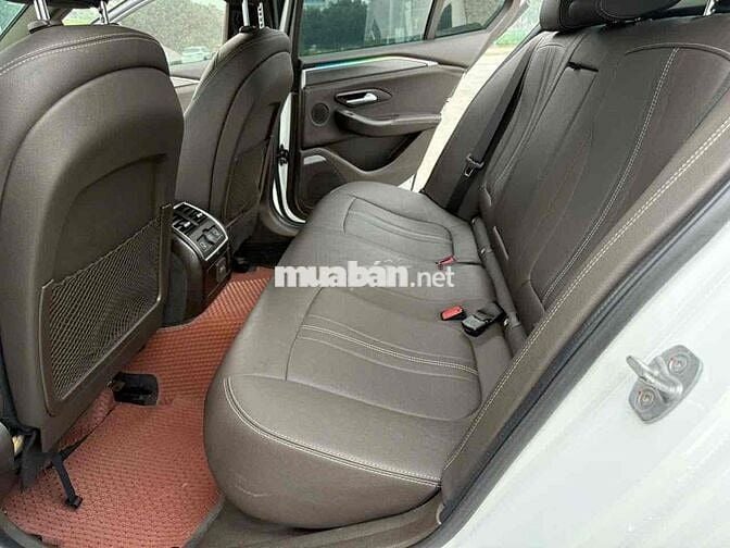 tôi bán VinFast Lux A2.0 2021 2.0 AT - xe gia đình