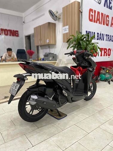 Honda Vario 150 đk 2021 màu đỏ đen BSTP chính chủ