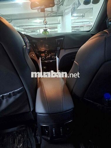 Hyundai Sonata 2011 đký2012 AT bản full nhập hàn