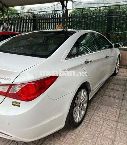 Hyundai Sonata 2011 đký2012 AT bản full nhập hàn