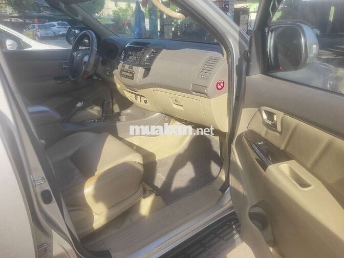 Bán fortuner 2013 số tự động, 1 chủ mua từ mới