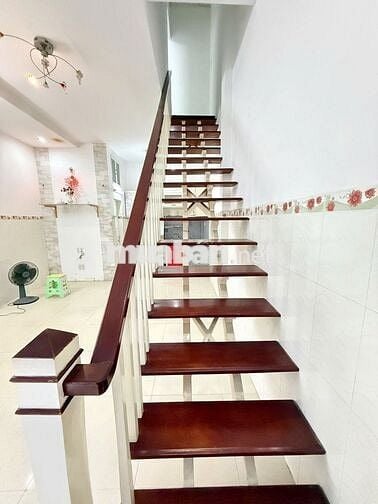 🍀 Nhà bé xinh Lê Văn Sỹ, 3x10 - 2 tầng - 2 phòng ngủ giá 9tr
