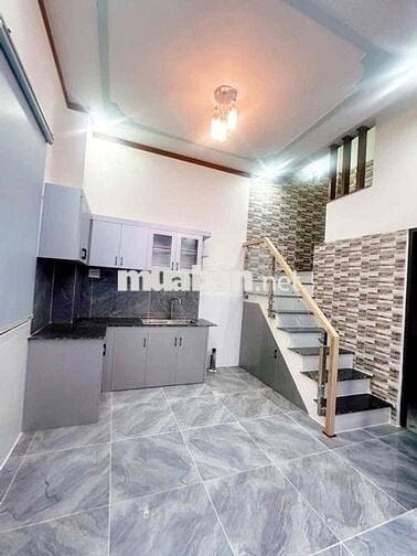 Bán nhà 1 lầu 1 trệt ngay chợ Điều - Long Bình 3p ra đến Trường Học
