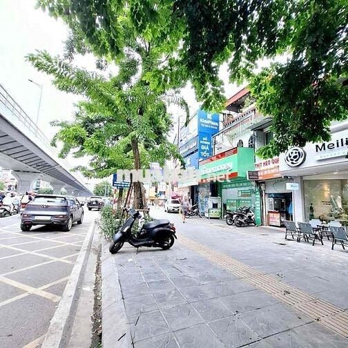 NHÀ MẶT PHỐ - GẦN BẾN KHÁCH - KINH DOANH RẤT ĐÔNG KHÁCH