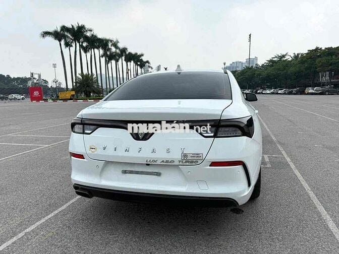 tôi bán VinFast Lux A2.0 2021 2.0 AT - xe gia đình