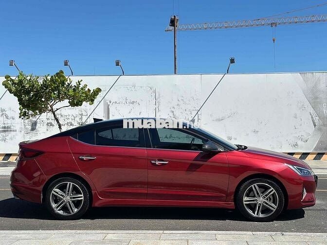 Hyundai Elantra 1.6 AT Sport form 2020 cực đẹp