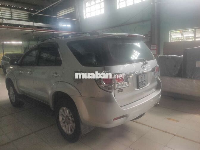 Bán fortuner 2013 số tự động, 1 chủ mua từ mới