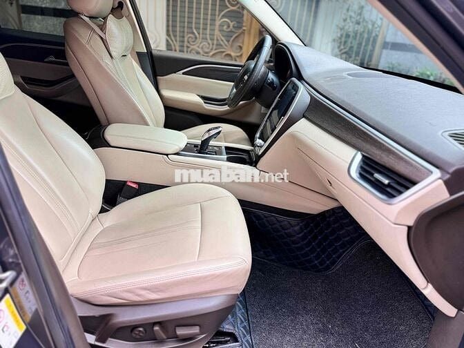 VinFast Lux SA2.0 2019 Premium 2.0 AT Full hãng