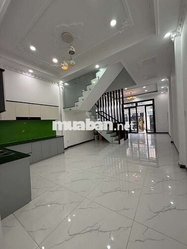 Nhà đẹp 100m² 3 pn lối đi chung