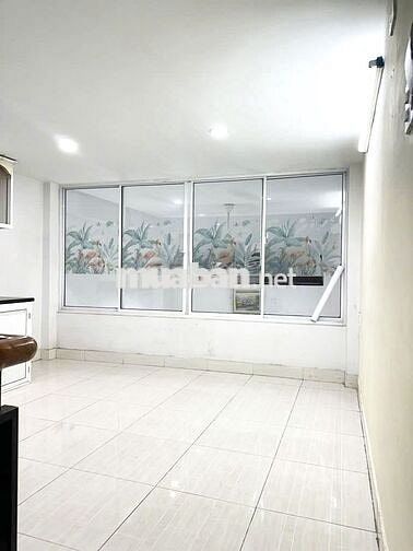🔥 Nhà đẹp, 4x10 - 3 tầng đường Cách Mạng Tháng 8, giá 13tr TL