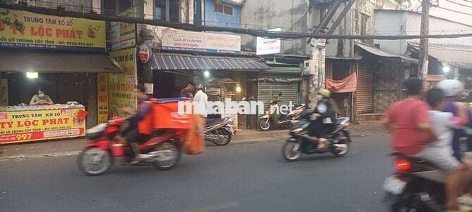Cho thuê nhà mặt tiền khu vực ăn uống sầm uất đường phan văn Trị