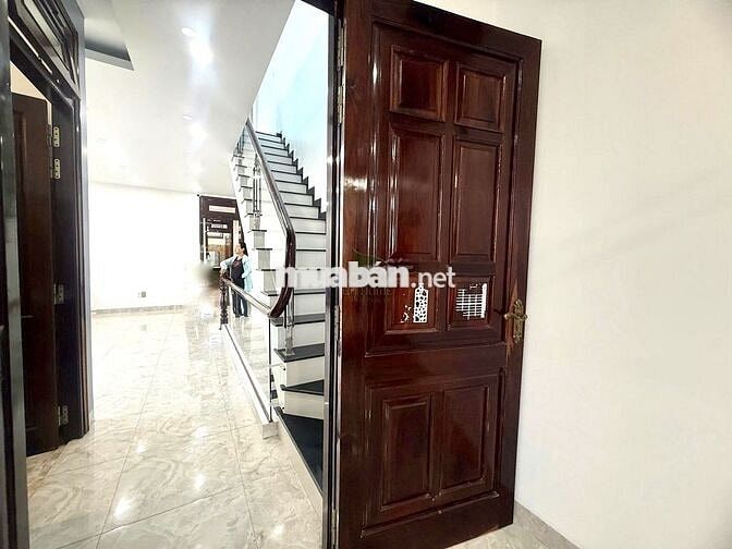 NHÀ Ở KINH DOANH 3 TẦNG CÓ SÂN VƯỜN KHU PHƯỚC HẢI GIÁ 26 TRIỆU/THÁNG