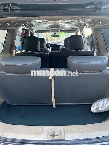 Nissan Livina 2011 số sàn.