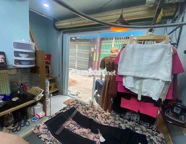SIÊU PHẨM KINH DOANH HẺM XE HƠI 1 TRỤC HUỲNH VĂN BÁNH. CHỈ : 1,88 TỶ.