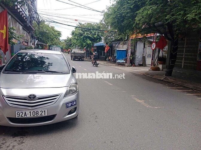 Bán đất Mặt tiền Triệu Đô, Ông Ích Khiêm