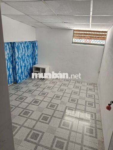 Cho thuê nhà nguyên căn mặt tiền đường số có 2 phòng ngủ giá tốt