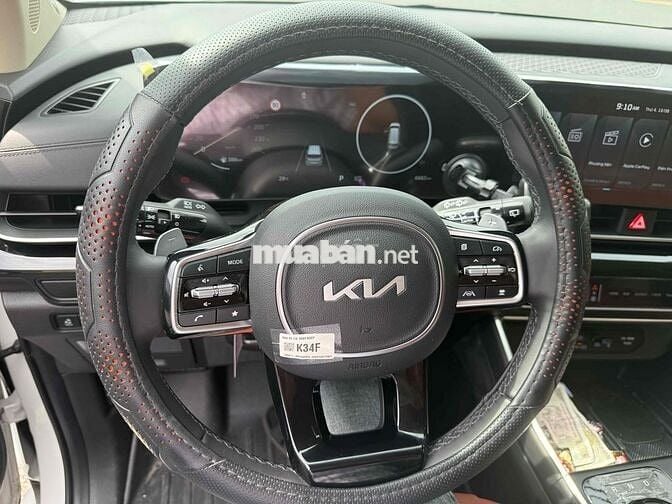 Kia Carnival 2025 Signature 2.2D - 6666 km