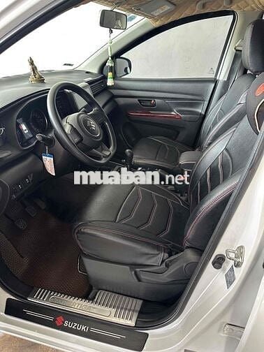 Suzuki Ertiga 2023 xăng điện