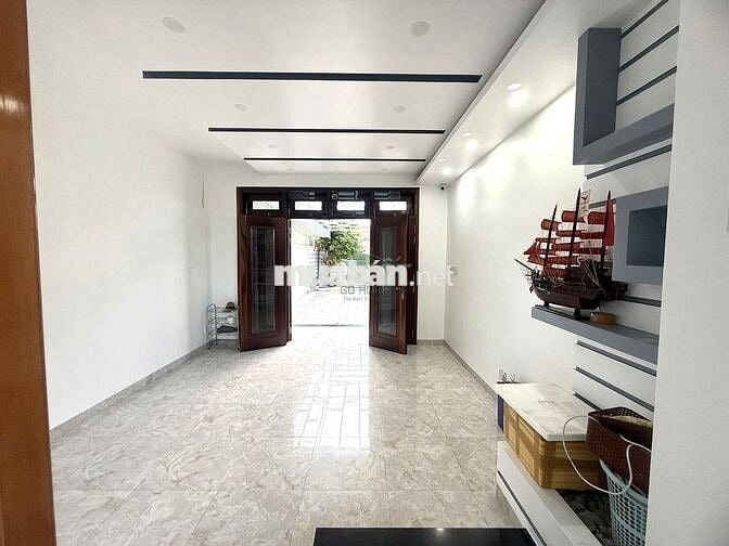 NHÀ Ở KINH DOANH 3 TẦNG CÓ SÂN VƯỜN KHU PHƯỚC HẢI GIÁ 26 TRIỆU/THÁNG