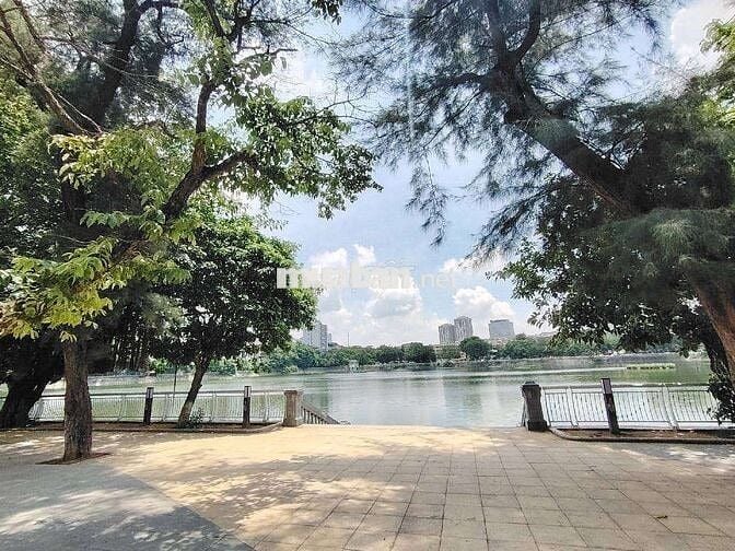 Phân lô oto tô đỗ cửa Hồ Đắc Di- Xã Đàn. 29m 3 tầng ngõ thông