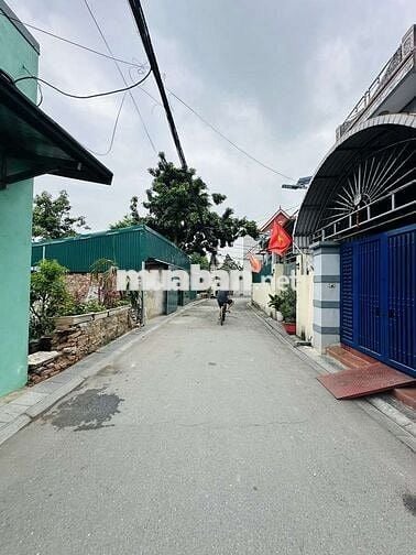 BÁN ĐẤT TẶNG NHÀ PHÙ LỖ SẴN 7 PHÒNG TRỌ CHO THUÊ .ĐƯỜNG THÔNG OTO