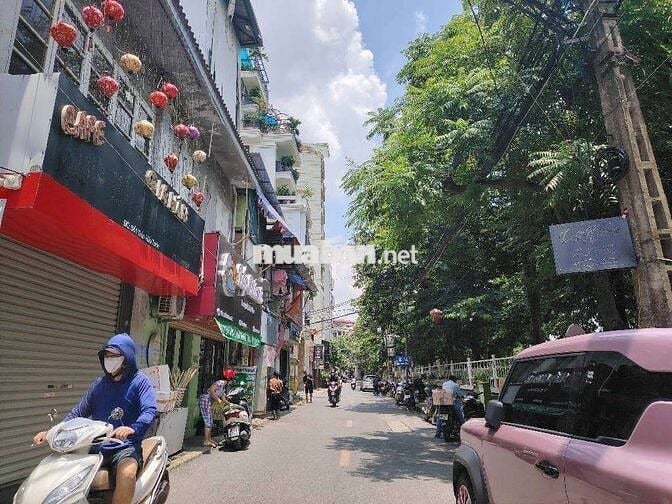 Phân lô oto tô đỗ cửa Hồ Đắc Di- Xã Đàn. 29m 3 tầng ngõ thông
