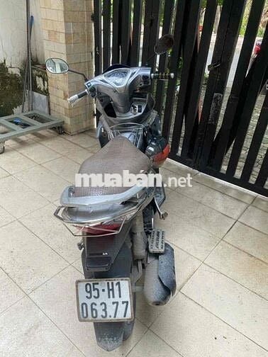 xe sạch sẽ máy im re mua về sử dụng
