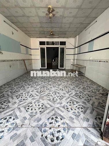 Nhà Mặt Tiền Kinh Doanh Buôn Bán 5x20 Sân Xe Hơi Giá 8 Triệu