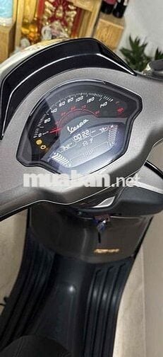 chính chủ bán xe vespa mới chưa lăn bánh