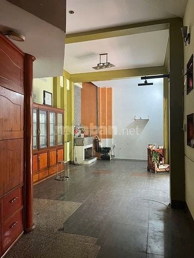 Cho thuê nhà nguyên căn góc đường Hoàng Văn Thụ và đường Thành Thái