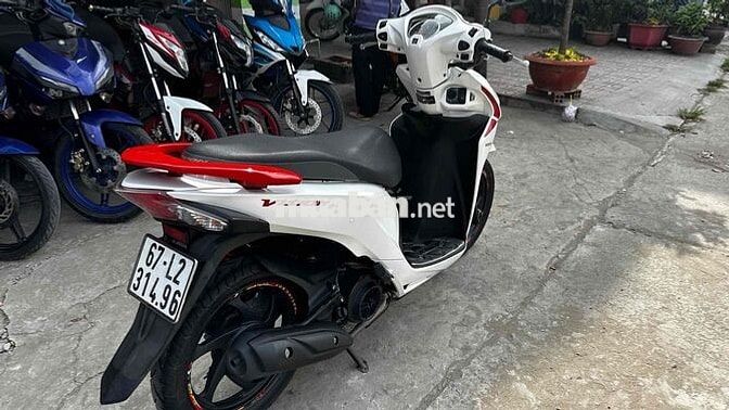 Vision 2019 trắng 31496 ( hỗ trợ góp )