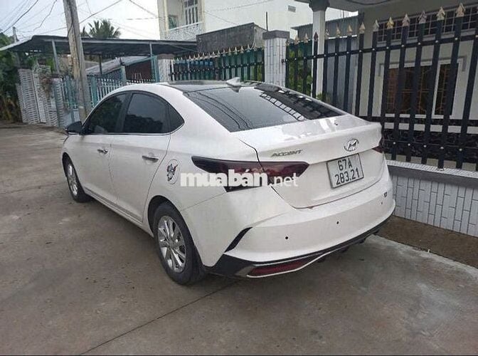 Hyundai Accent 2023 1.4 AT - 22000 km