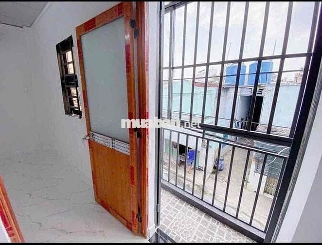 Nhà 1 trệt 1 lầu ngay hương lộ 80