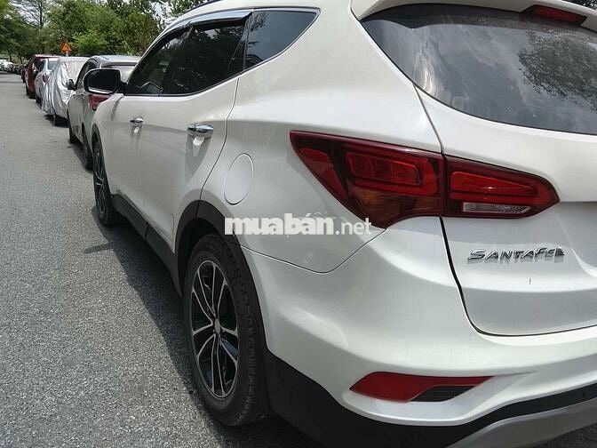 Bán xe 2016 2.4L 4WD - 110000 km