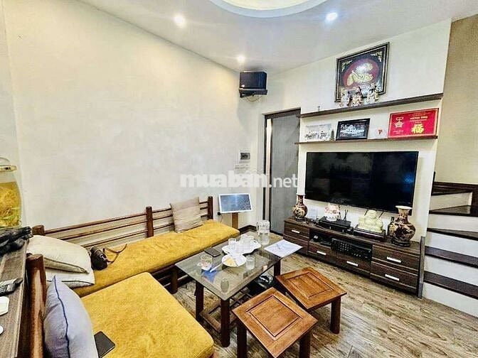 Phân lô oto tô đỗ cửa Hồ Đắc Di- Xã Đàn. 29m 3 tầng ngõ thông