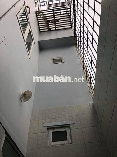 NHÀ TRỆT 2 LẦU SÁT ĐƯỜNG HUỲNH VĂN LŨY 3PN-3WC, 3 MÁY LẠNH 17TR(TL)