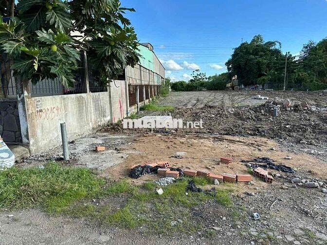 làm ăn thua lỗ bán gấp đất dt 92,5m2 giá 978tr Bình Chánh