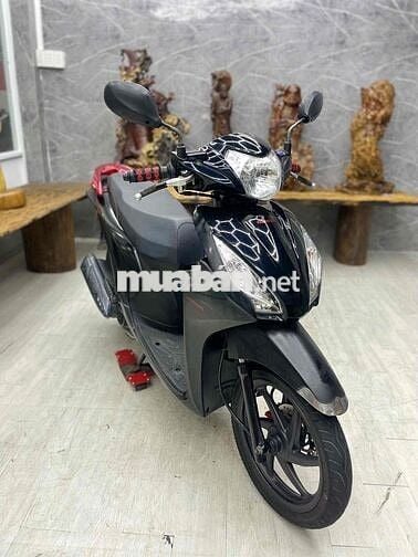 👉Honda Vision chính chủ bstp máy zin êm thì thầm
