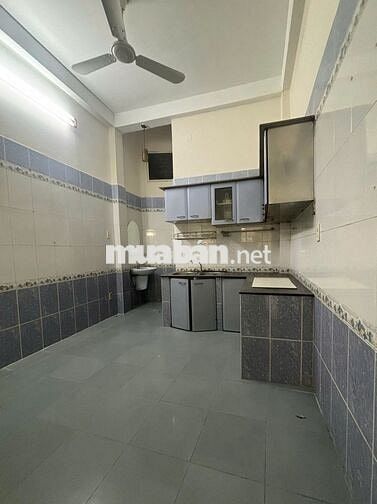 Nhà 3 lầu Mặt tiền KD Tuệ Tĩnh. Lãnh Binh Thăng. DT: 3.5x16m (4pn-3wc)