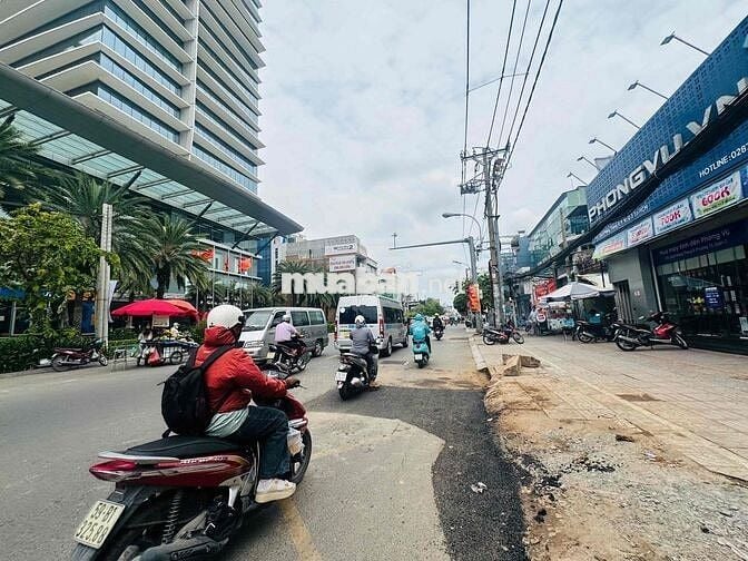 MẶT TIỀN CMT8 7 TẦNG 105M2 - DÒNG TIỀN 78TR/THÁNG CHÀO 28Tỷ