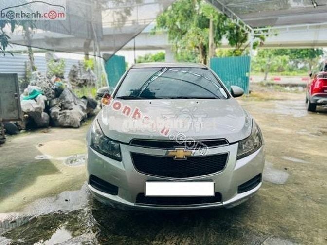 Chevrolet Cruze LS 1.6 MT 2011