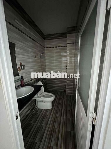 Nhà Mới Ngay Khu Cư Xá Bình Thới , DT:4,5x17m
