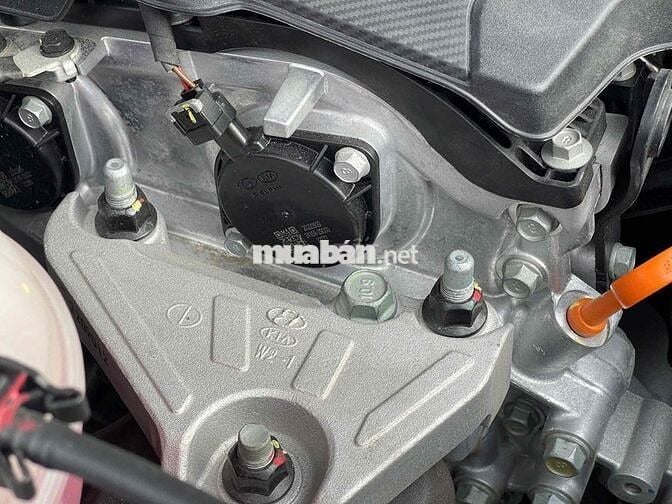 Hyundai Santa Fe 2022 2.4 Xăng tiêu chuẩn - 18000